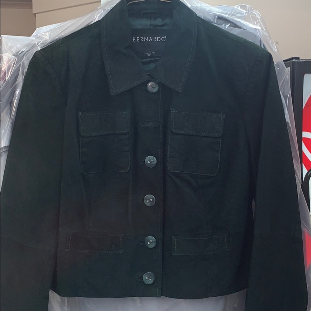 BERNARDO GREEN SNAKE SKIN CROPPED JACKET
